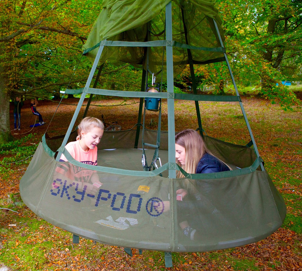 skypodworld's tweet photo. Always make sure you secure your rope girls :-) Create your own den in the trees, see more at https://t.co/VMez6sbc7O 
#skypod #treetent #summercamp #USA #adventure #camping #outdoors https://t.co/KHJXkjzZHl