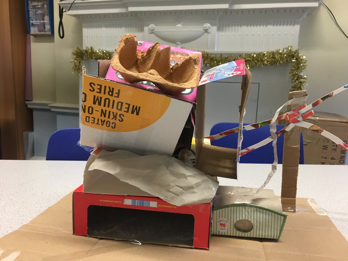 TGS_Geography's tweet photo. #Year9 creating #favelas in #geography thinking about the  #resources and #recycled #materials available

#creatinggeography #recycledfavelas #creative #interactivegeography #geographyalive #funlessons https://t.co/tJ0F5aAYWf
