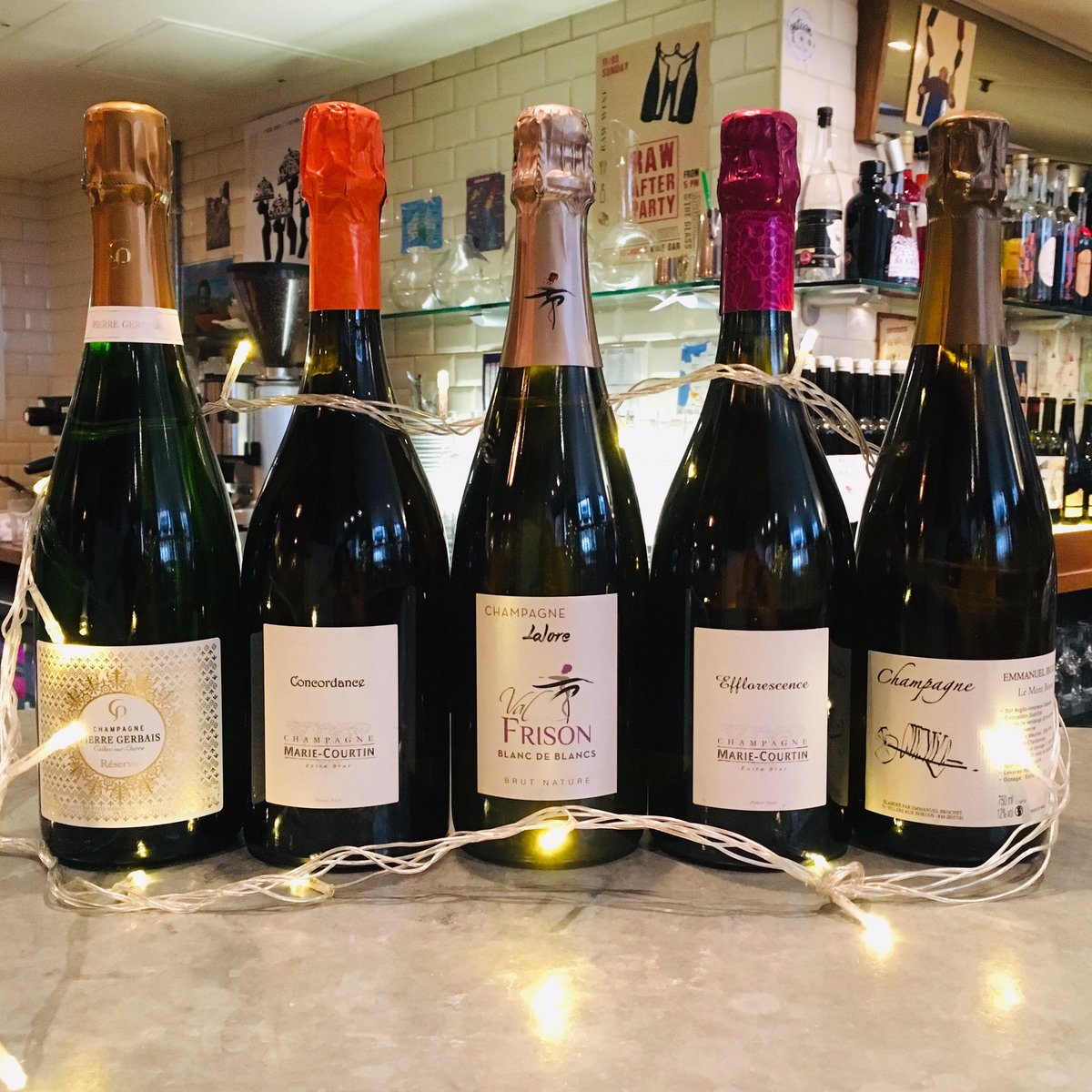 Do you feel festive? At Terroirs we do! This is the best moment of the year to share a glass of #bubbles with your beloveds 🍾🥂 Come by and take a bottle away or crack it open with us ! #letscelebrate  #champagne