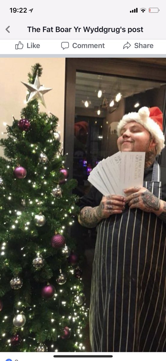 TheFatBoarWXM's tweet photo. Let’s have some festive cheer! Everyone who retweets this tweet about the fact that we sell gift vouchers (as modelled by chef chunk) will be entered into our signed shirt @Wrexham_AFC giveaway! Remember folks, Wrexham FC &amp; the Fat Boar are for life! 🐍 😉🎄🍻🍔⚽️🍺 https://t.co/KUOybwhgeU