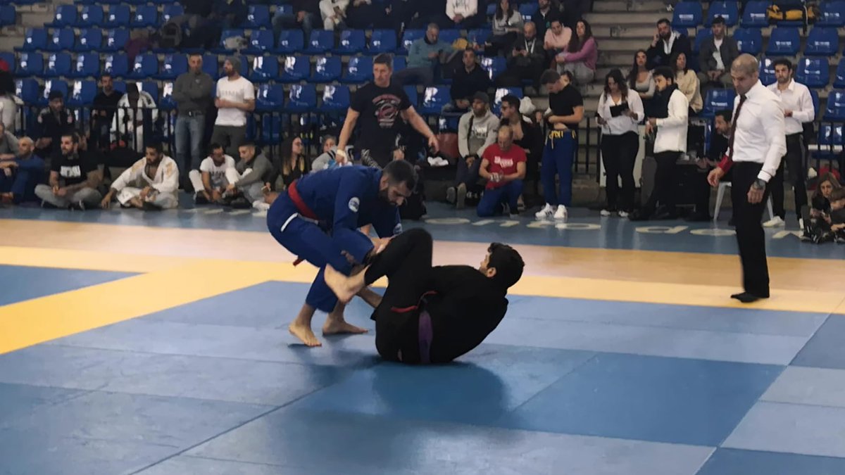 FUTER_ET's tweet photo. El soldado Mera del #BZXI subcampeón en el “Open Spanish National Pro Internacional Jiu Jitsu” de la UAEJJF en categoría de menos de 94 kg. Otro gran paso para el Campeonato de Europa 2019. #BrigadaExtremadura @EjercitoTierra https://t.co/16KBJiZgOU