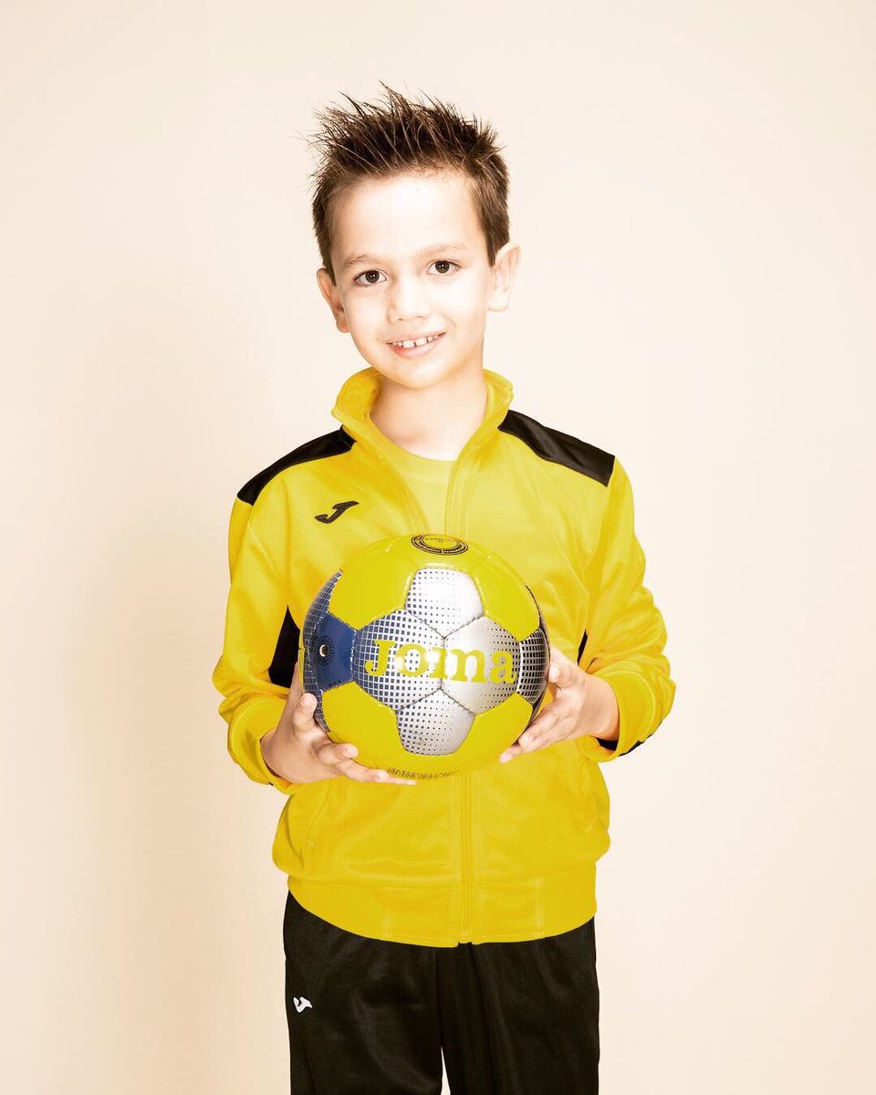 Acdemy, la collection <a href="/JomaSport/">Joma Sport</a> pour nos baby champions! Modèles et couleurs pour tous les besoins avec la qualité de notre marque. Et de notre style... 🏆