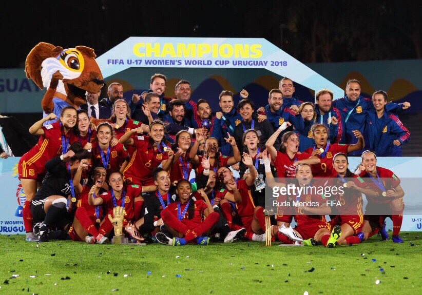 🏆El homenaje se lo llevarán las heroinas de la @SeFutbolFem sub-17 por su victoria en el #U17WWC 🌎.
🙋♀️Nos acompañará, en repreentación de las campeonas, la gran Mabel Okoye (jugadora del @CD_Tacon).
⏰16:30h. en @teledeporte.
🥇#Campeonísimas