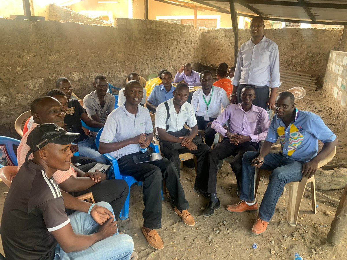 MusoniKenya's tweet photo. Leadership is the capacity to translate a vision into reality. Our CEO Stanley Munyao and the team from @WholePlanet taking the forefront in promoting financial inclusion within the coastal region of Kenya. #MusoniMicrofinance #FinancialInclusion https://t.co/9UTAforr9S