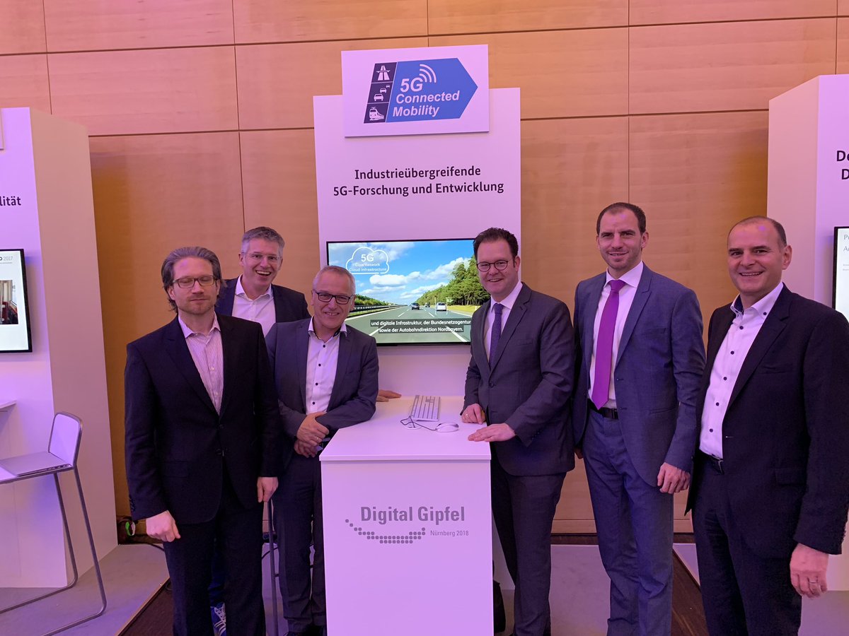 TSchipanski's tweet photo. Spannende Eindrücke heute auf dem #Digigalgipfel18 in #Nürnberg. #Schulcloud, #5G, #Datenethik, #KI. @Bitkom @BMBF_Bund @cducsubt @BMWi_Bund https://t.co/gTMFgc06Ig