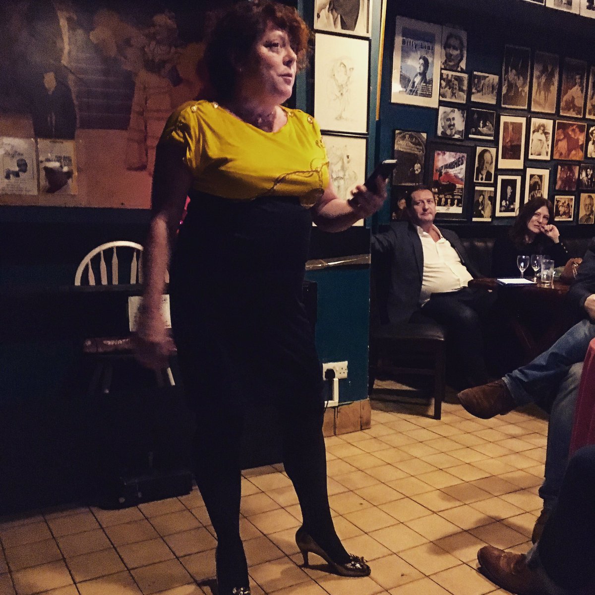 ArtyGent's tweet photo. Wonderful Soho ICONS Perfomance evening at GERRYβS. CELINE Salon.......artyGent! #laceline #celinesalon #gerrys #soho #icons https://t.co/H4oFavcLjV