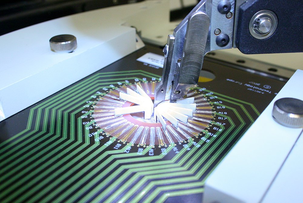 wentworthlabs's tweet image. Are you looking to bring #probecard support in-house? Our Compass probe card test station is a high precision tool for build, maintenance, repair and test of blade and epoxy probe cards. ow.ly/biWl30mRb5i