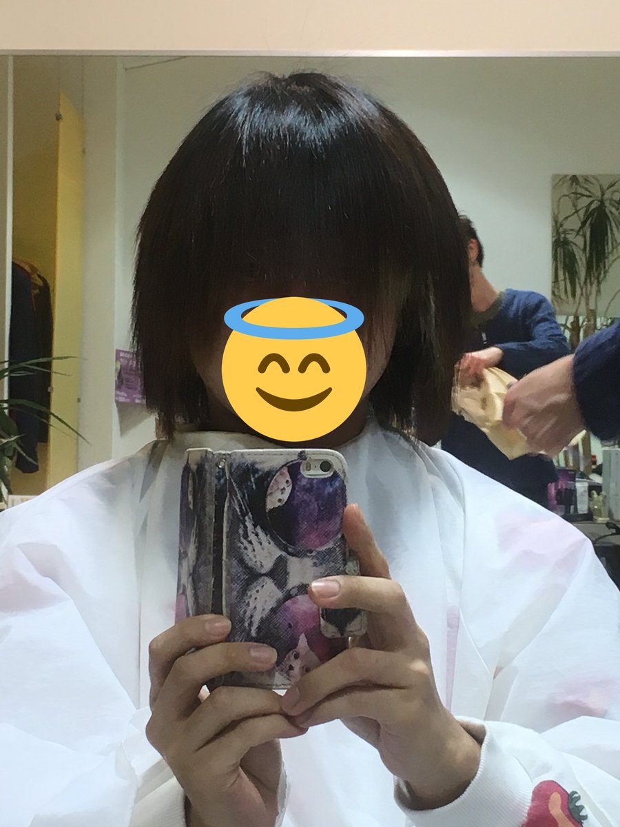 まんまんまこと そういえば髪の毛が全盛期の西野カナの気持ちと同じぐらい重くなってたから切れて良かった まぁ切ったの今日じゃないけど 散髪祝いに指名待ってます