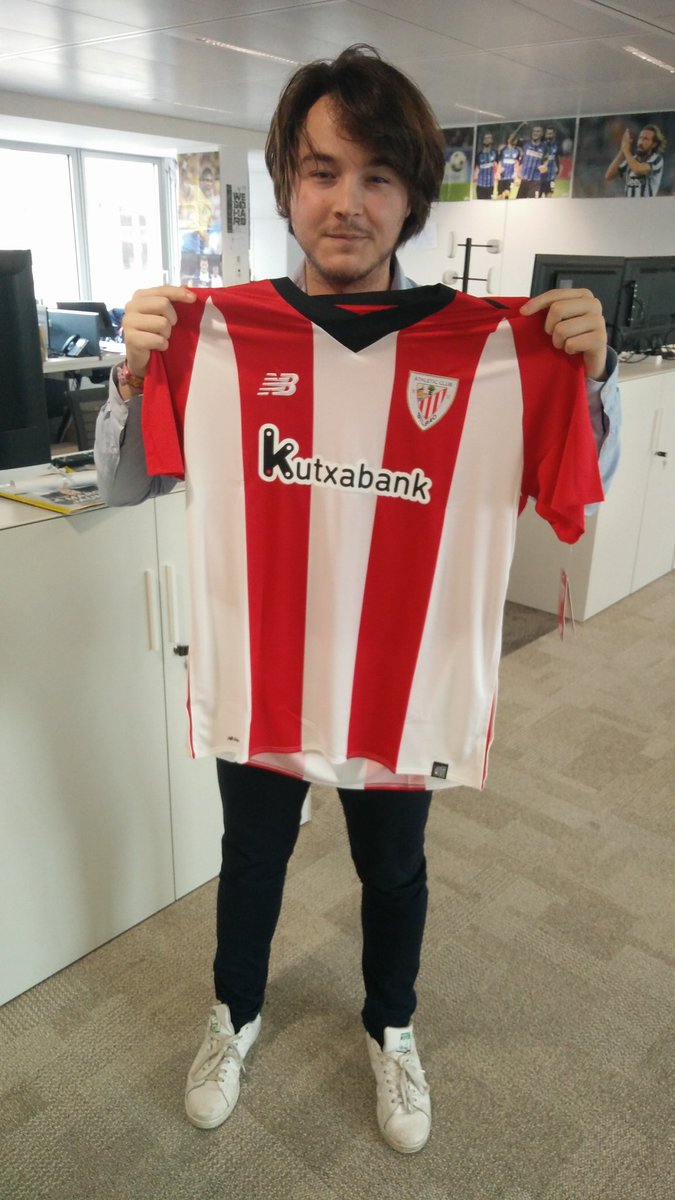 lequipedegreg's tweet photo. 🎁ALERTE CADEAU !🎁

On vous offre le maillot @NewBalanceFR de l'@AthleticClub Bilbao 😍

Pour le gagner, 2 étapes:

1️⃣. Retweeter ce tweet
2️⃣. Follow @lequipedestelle

Bonne chance! 🎁 #EDE @lachainelequipe https://t.co/rOniXxomAb