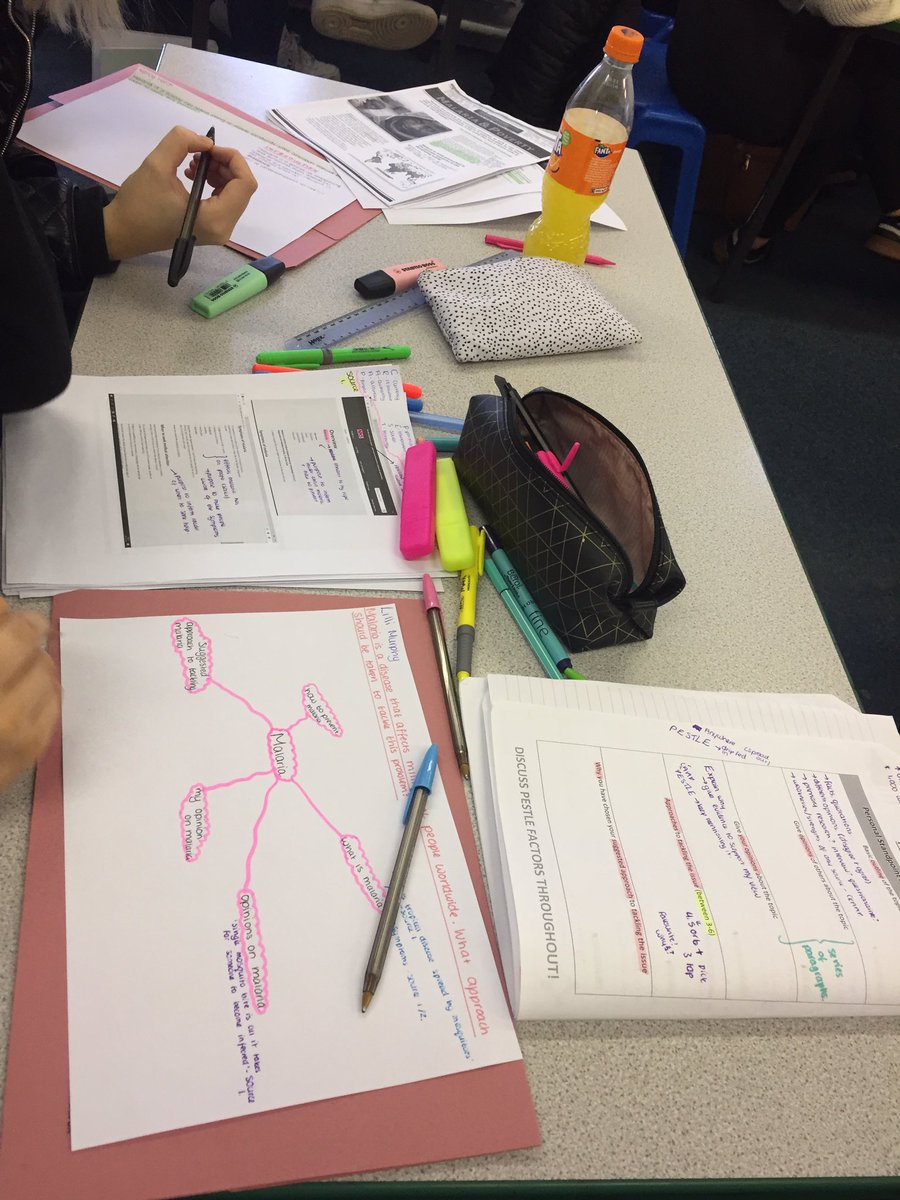 bolhs_welshbacc's tweet photo. Fantastic start to our controlled assessment lessons for Yr12 Global standpoint!  Annotations ✅ plan ✍🏼 ✅ #organisedstudents https://t.co/ciziYDQbTi