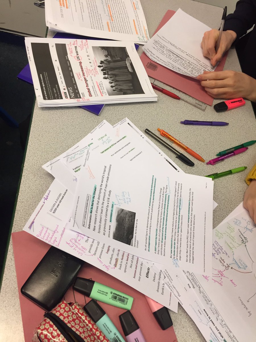 bolhs_welshbacc's tweet photo. Fantastic start to our controlled assessment lessons for Yr12 Global standpoint!  Annotations ✅ plan ✍🏼 ✅ #organisedstudents https://t.co/ciziYDQbTi