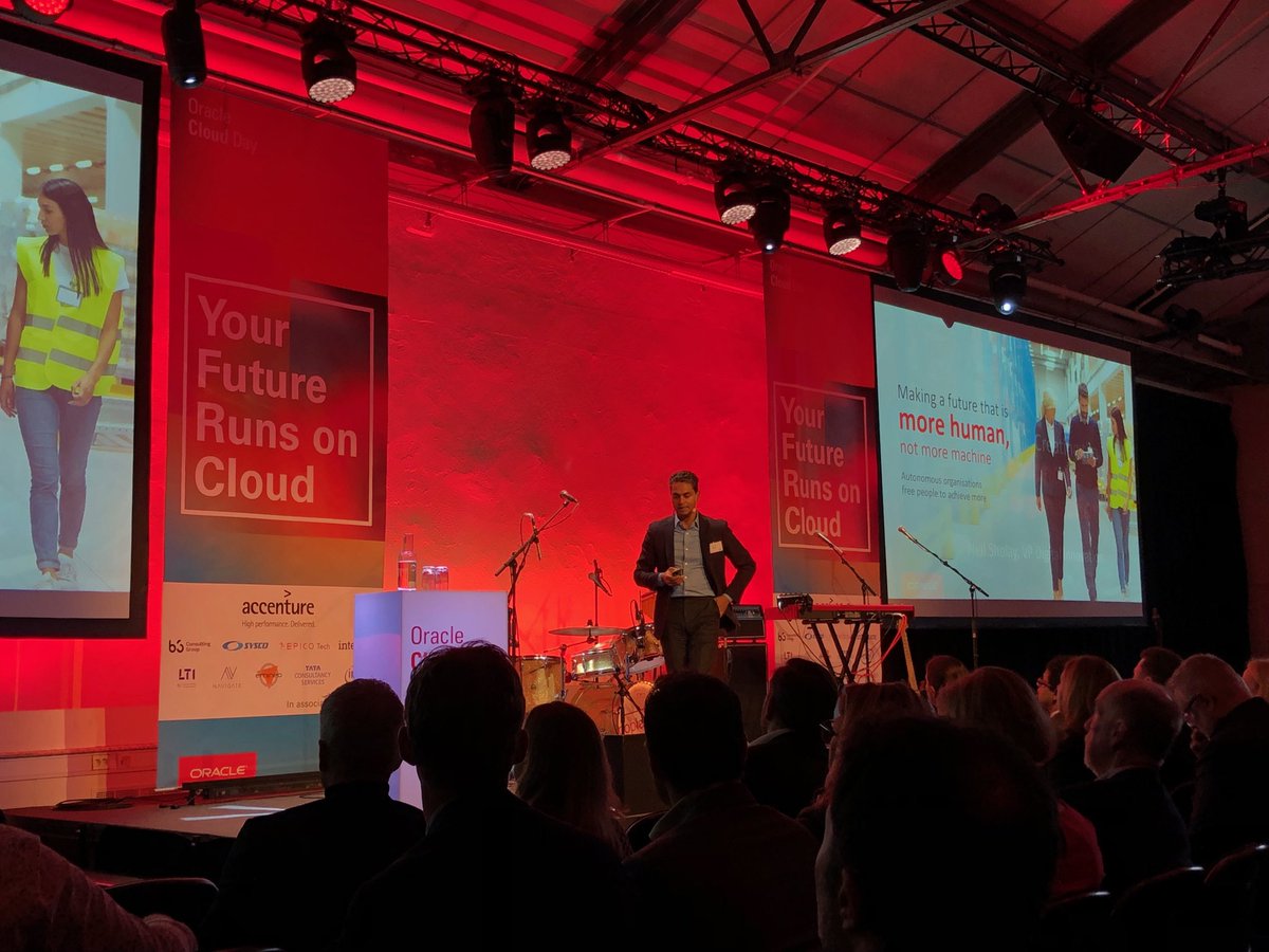 James_Ek's tweet image. Neil Sholay on stage at #OracleCloudDaySE As always, full of insight and innovation :) #OracleNEXT #OracleCX