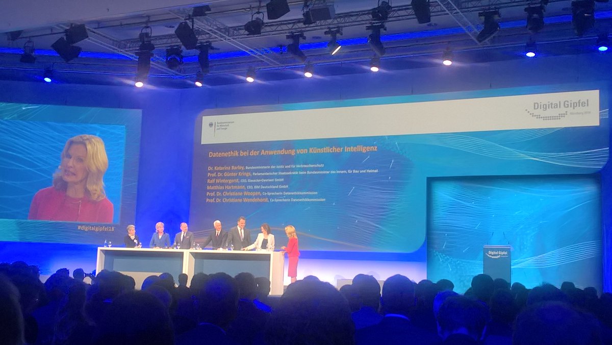 Wir brauchen ethische Maßstäbe, Ethikansätze als positive gestalterische Kraft, sagt Prof. Dr. Christiane Wendehorst auf dem #DigitalGipfel18