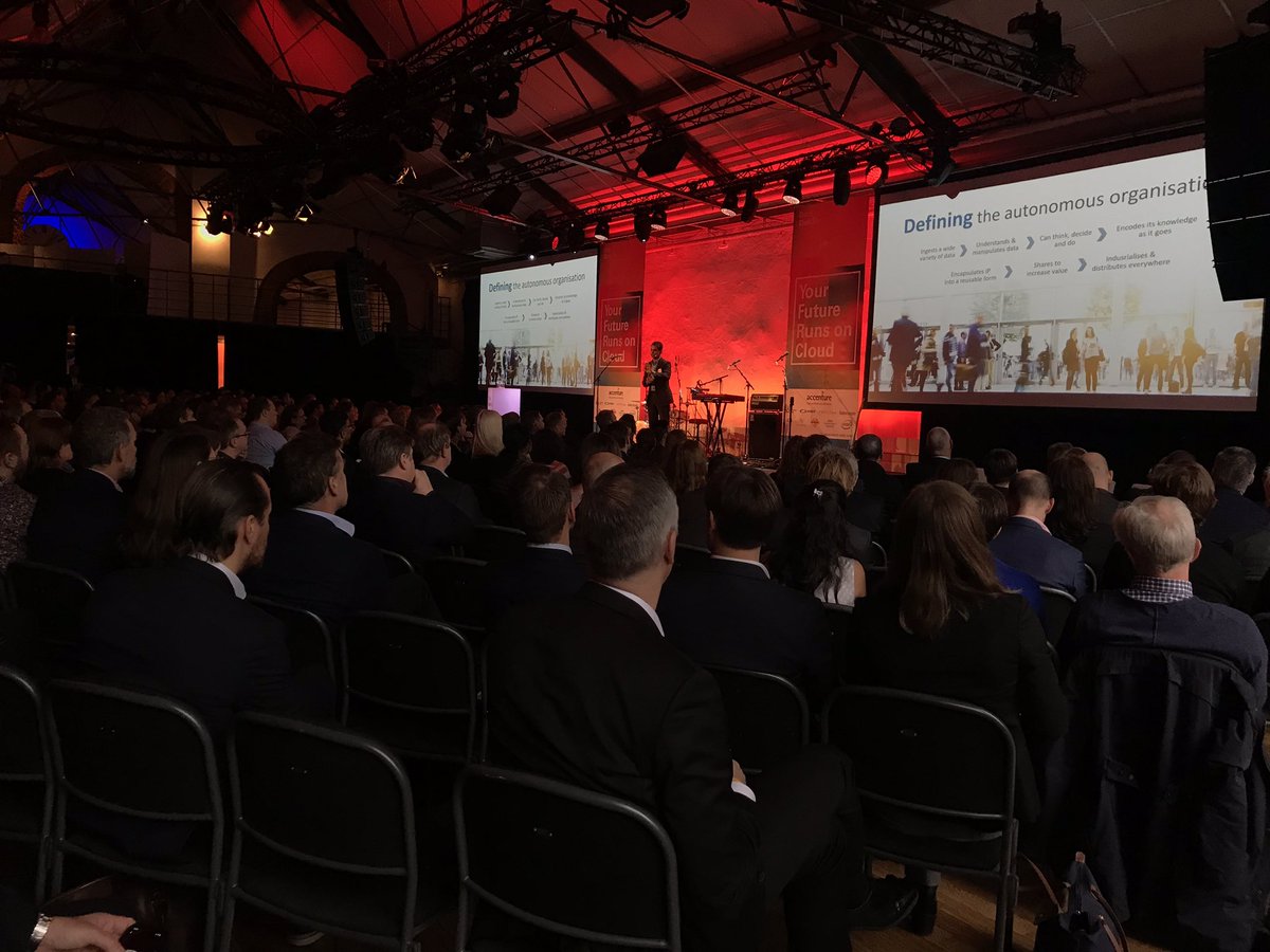 thomas_berg_33's tweet image. The journey to #autonomous according to @NeilSholay #OracleCloudDaySE