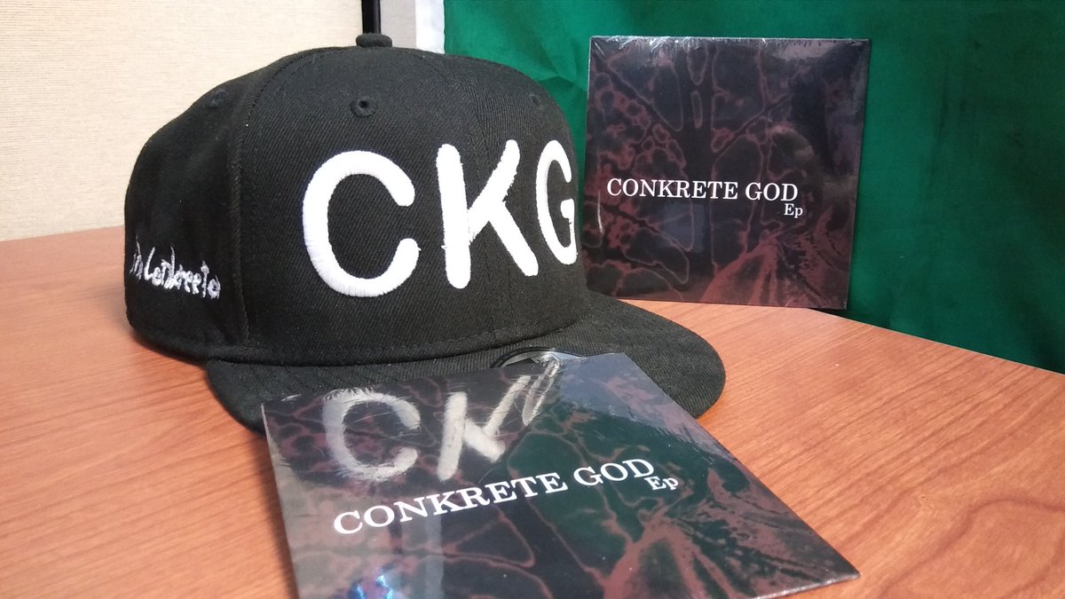 ConKreteGod's tweet photo. Greetings angels! It's not too late to get your copy of the EP. If you want a hard copy, hit this link
https://t.co/ivEwnb4v6q
Digital copies are everywhere online music is sold. Oh yeah hers's a link to go buy it!
https://t.co/hv801ZIc0G
Thank you for your support❤️ https://t.co/5uR952M1u5