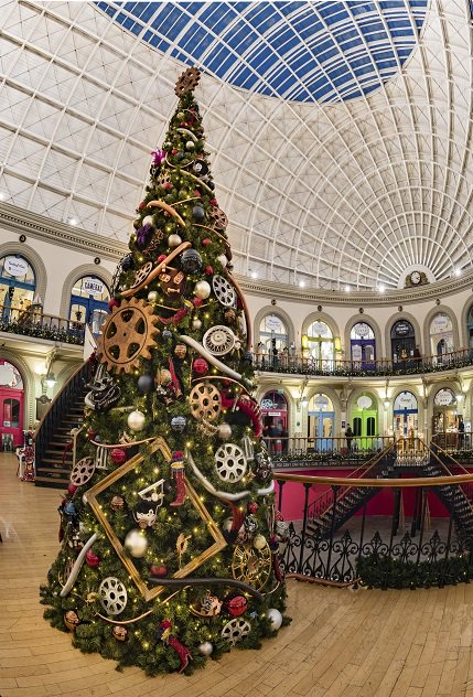 FizzcoProjects's tweet photo. Check out the spectacular steampunk-inspired #Christmastree we designed and created for @leedscornex! https://t.co/CSqiSTKb59 … #PR #Leeds #Marketing #Christmas #Leeds https://t.co/dd1MZCgg65