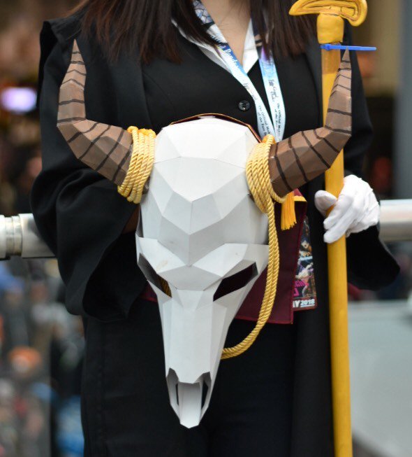 Wintercroft's tweet photo. "I combined the Demon Mask horns to the Bull Mask skull/face and it turned out PERFECT for my cosplay. Looking forward to new designs from Wintercroft!" - Claire H.
#Wintercroft #Skull #Horns #CostumeIdeas #Papercraft #PaperArt #Cosplay #MascarasGeometricas #VectorMask https://t.co/jHiHqf2Oo8