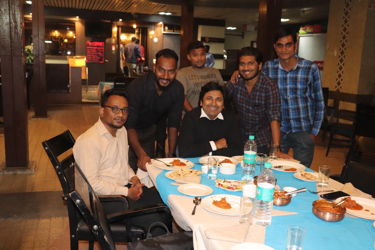 Unicorn_Events_'s tweet photo. TOGETHER WE MAKE GREAT THINGS HAPPEN!!!
a grand success party of our magnificent event by our efficient team.....
#PARTYMODEON #UNICORNEVENT #ENJOYING #TEAMWORK #TEAMUNICORN #TEAMSUCCESS #NO1YAARIJAM #McDOWELLSNO1SODA #VISHALSHEKHARCONCERT https://t.co/EI1F4R1Vmj