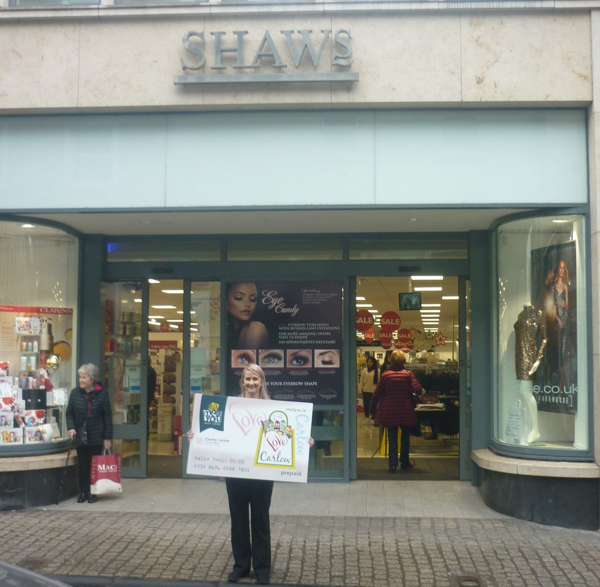 LoveCarlow's tweet photo. The @LoveCarlow Gift Card is your key to supporting #Carlow is so many ways.  Gift and promote Local.  Widely accepted across the County in stores like @detailmenswear1  Jennings Opticians, Shaws &amp; Bramleys Jewellers and many more #ShopSupportLocal https://t.co/Kds0fYODVd