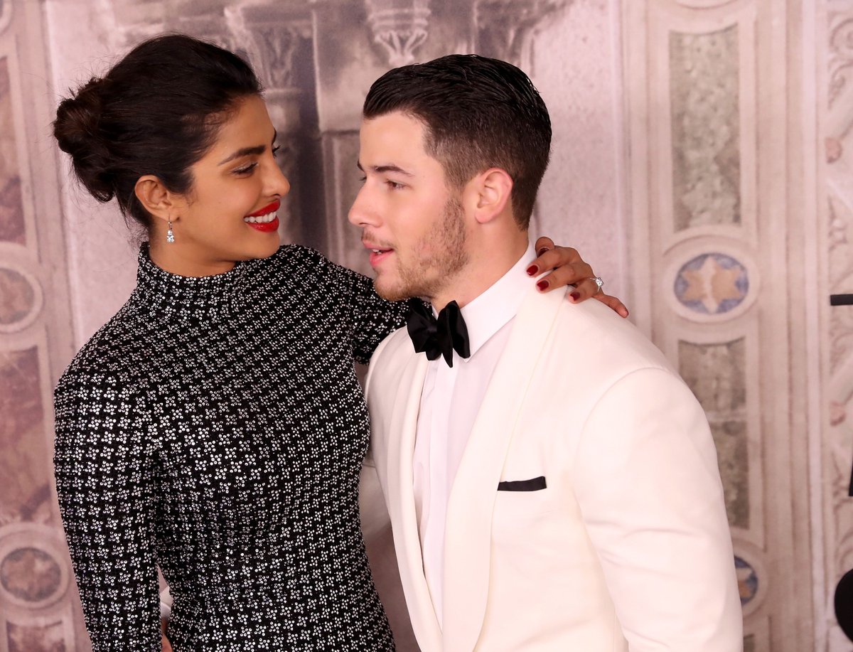 GossipsBlog's tweet photo. Priyanka Chopra shares new photos with Nick Jonas from their gorgeous wedding https://t.co/uuxtusfbEj #SexyList2014 #Bollywood #NickJonas #DeepikaPadukone #Quantico https://t.co/1ImgvFQFdf