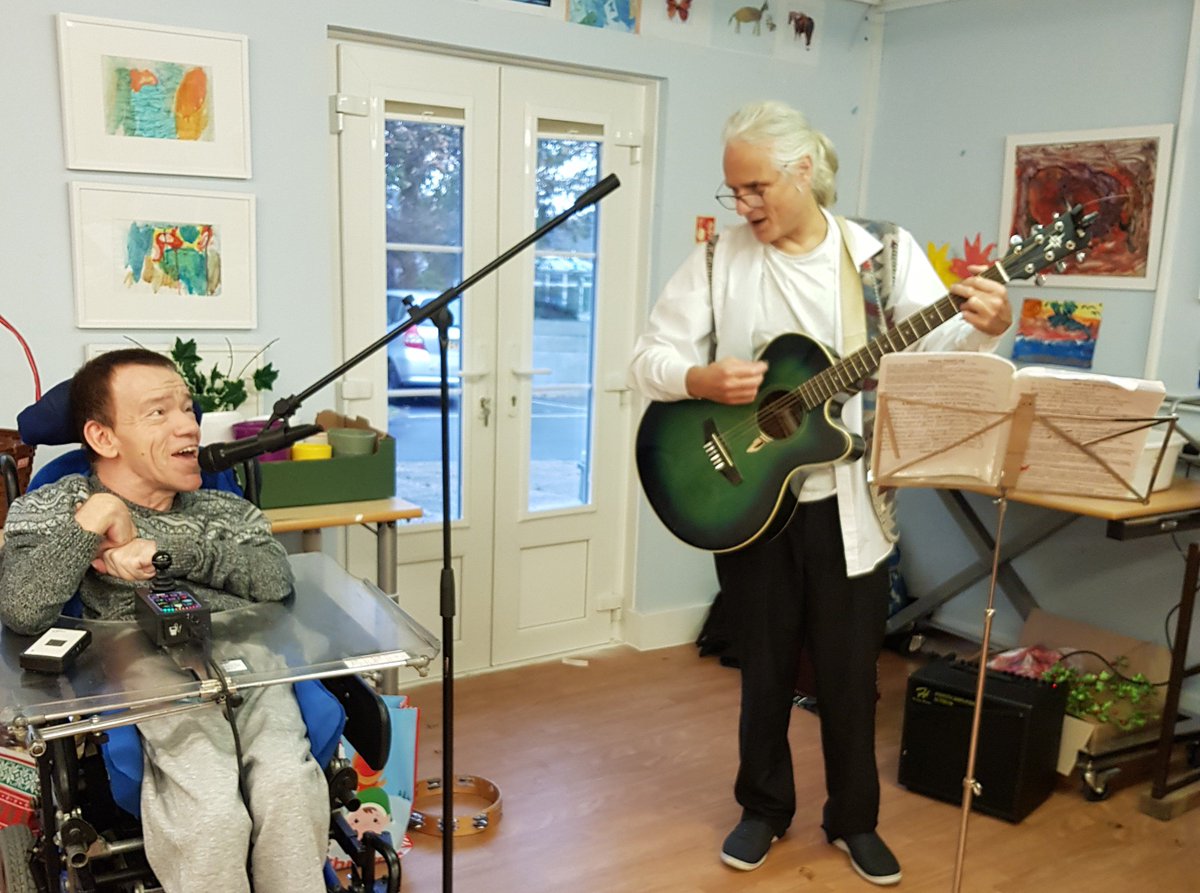 brainkinduk's tweet photo. It's #DisabilityHistoryMonth, and this year's theme is #DisabilityandMusic. Service users at Shinewater Court in #Eastbourne regularly enjoy activities involving music, from singing lessons to music & movement to karaoke 🎤🥁 #SeeMeNotDisability #UKCharityWeek https://t.co/UbgmFrEuKz