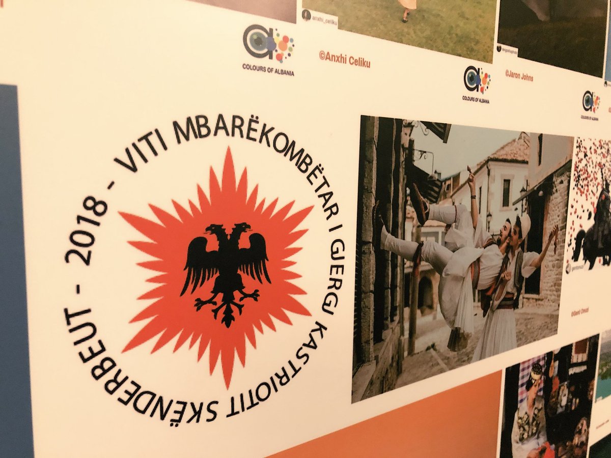 AlEmbBulgaria's tweet photo. #VMKGJKS u mbyll dje në #Sofje me një ekspozitë të fotove më të mira të #ColoursofAlbania2018 me rastin e festimit të Ditës së Pavarësisë
#106vjetshtet #FlagDay🇦🇱 https://t.co/3Fw2NybDxk