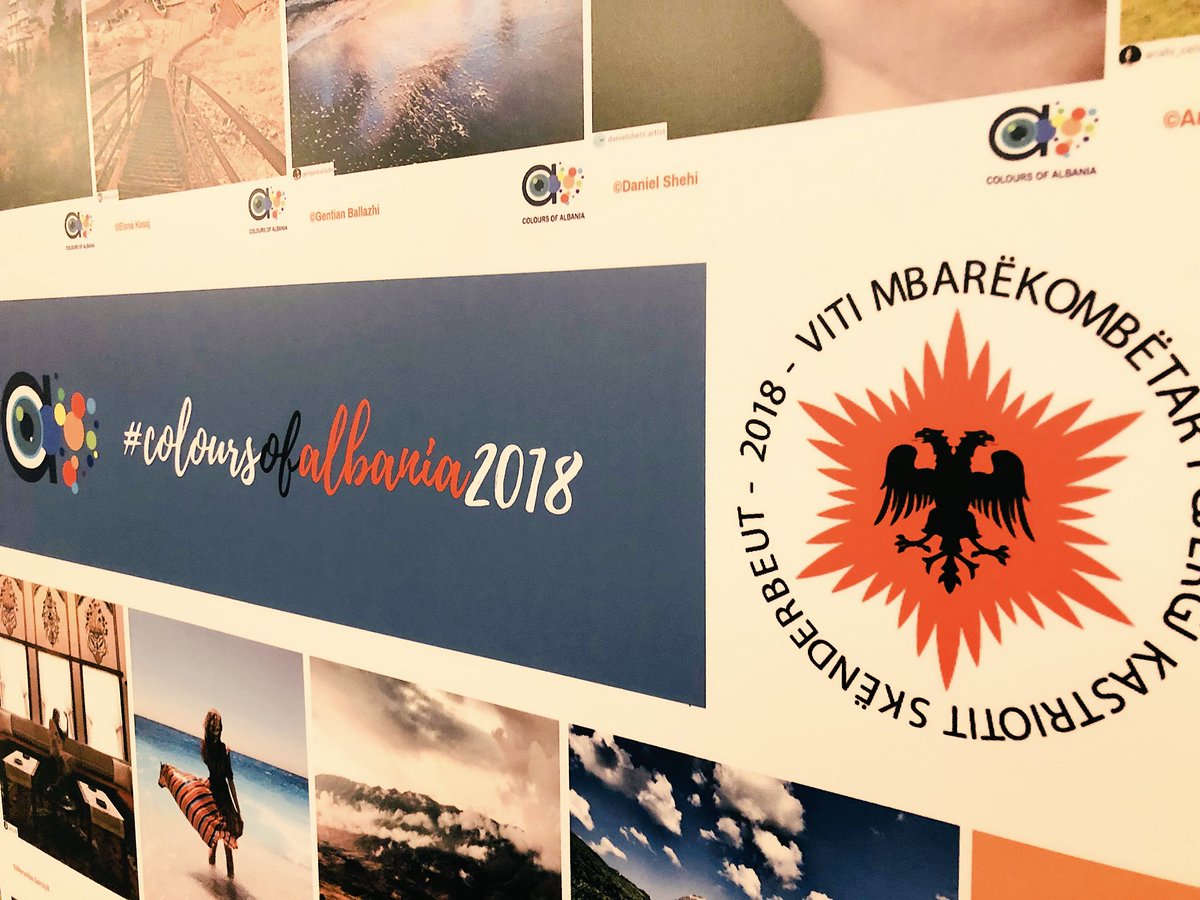 AlEmbBulgaria's tweet photo. #VMKGJKS u mbyll dje në #Sofje me një ekspozitë të fotove më të mira të #ColoursofAlbania2018 me rastin e festimit të Ditës së Pavarësisë
#106vjetshtet #FlagDay🇦🇱 https://t.co/3Fw2NybDxk