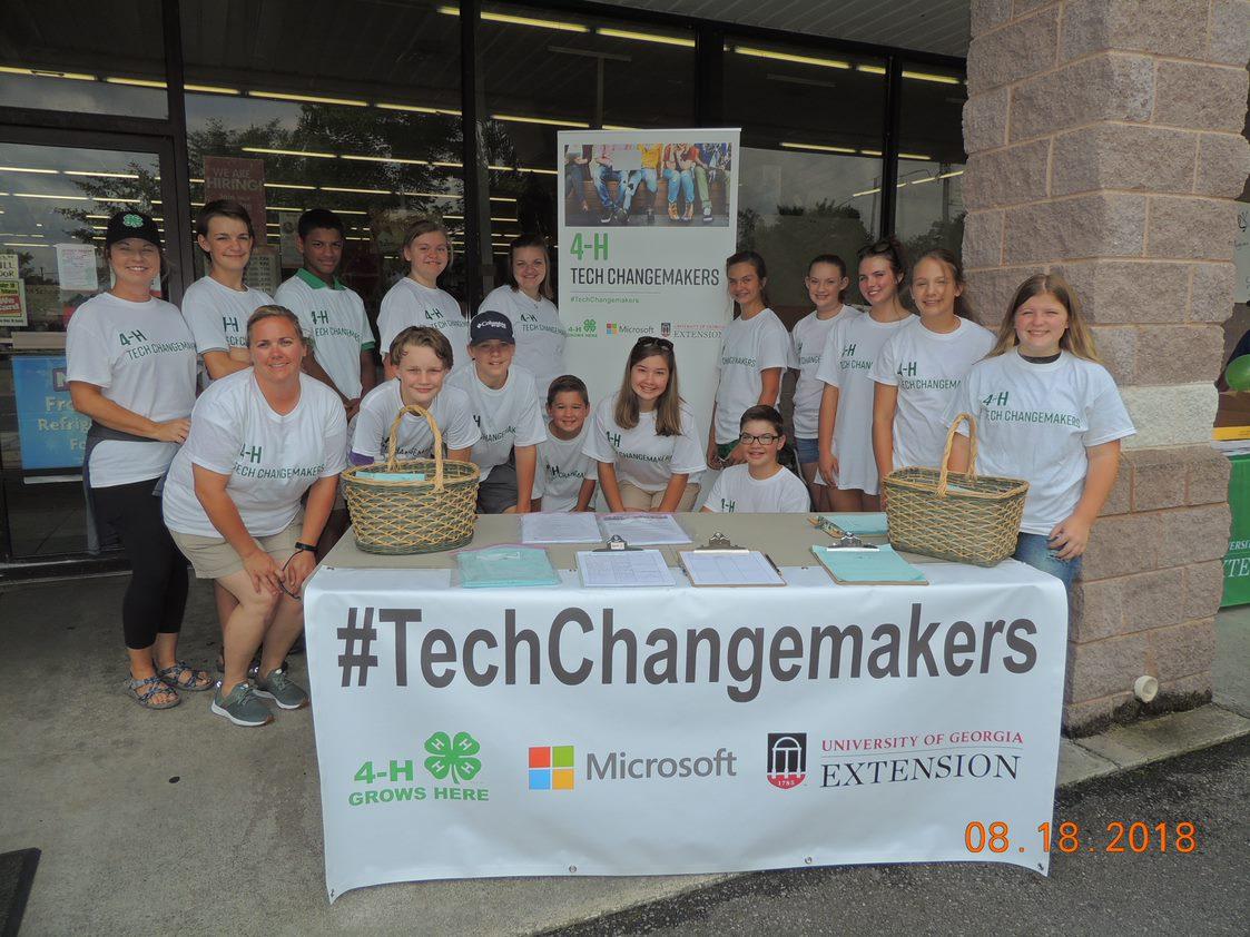 JSirangelo's tweet image. Proud of the @4H &amp;amp; @Microsoft #TechChangemakers program that helps #youth gain #digital skills to solve challenges like #hunger, #mentalhealth &amp;amp; EC development in #ruralcommunities. #Airband #InspireKidstoDo