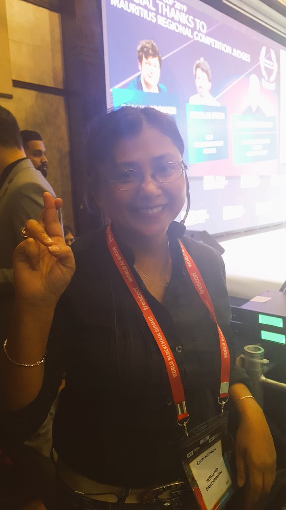 contractinbox's tweet photo. HMDD squeezed in last minute to pitch @WorldAIShow @tresconwbs @FenoxVC...(Miss Mauritius struggled to read our name, we ran out of time..), then just before flight interviewed in French by @AbdEarally @RFI talking AI &amp; push for AfricaApi #BornDigital #Take1 https://t.co/WTOGo0MmLV