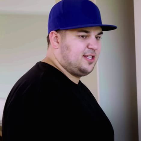 Rich_Black_Boy's tweet photo. @Luissslasker @jamelosangel No no no baby he’s not the whole pantry, you mean he’s the whole damn kitchen. Said to say I’d still fuck @robkardashian I love a big guy bet that dick still do what it do #andinthatorder https://t.co/Vgei9QCvs0