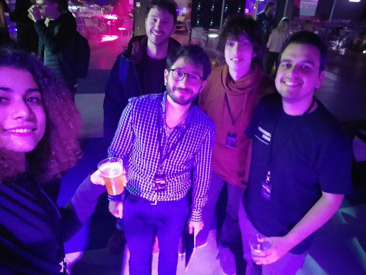 Sabato c'eravamo anche noi ai #VisionaryDays, un' occasione di confronto costruttivo tra giovani come noi, ispirati dai discorsi e dalle esperienze portate sul palco da ospiti di spessore! <a href="/VisionaryDays/">Visionary</a> #giovani #futuro <a href="/Socialinnoteams/">SIT - Social Innovation Teams</a> #Torino