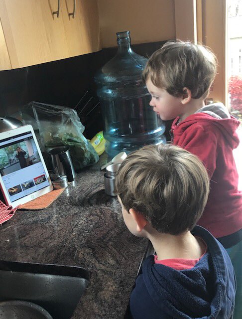 DrLuHealing's tweet photo. It's never to early (or too late!) to learn to nourish your life! Check out our you tube channel and learn to meditate with Dr Lu! https://t.co/M0dSNBMxxQ
#startearly #startlate #drlu #meditation #tcm #chinesemedicine #breathe #learntomeditate #soul https://t.co/Exxd3o8nb4
