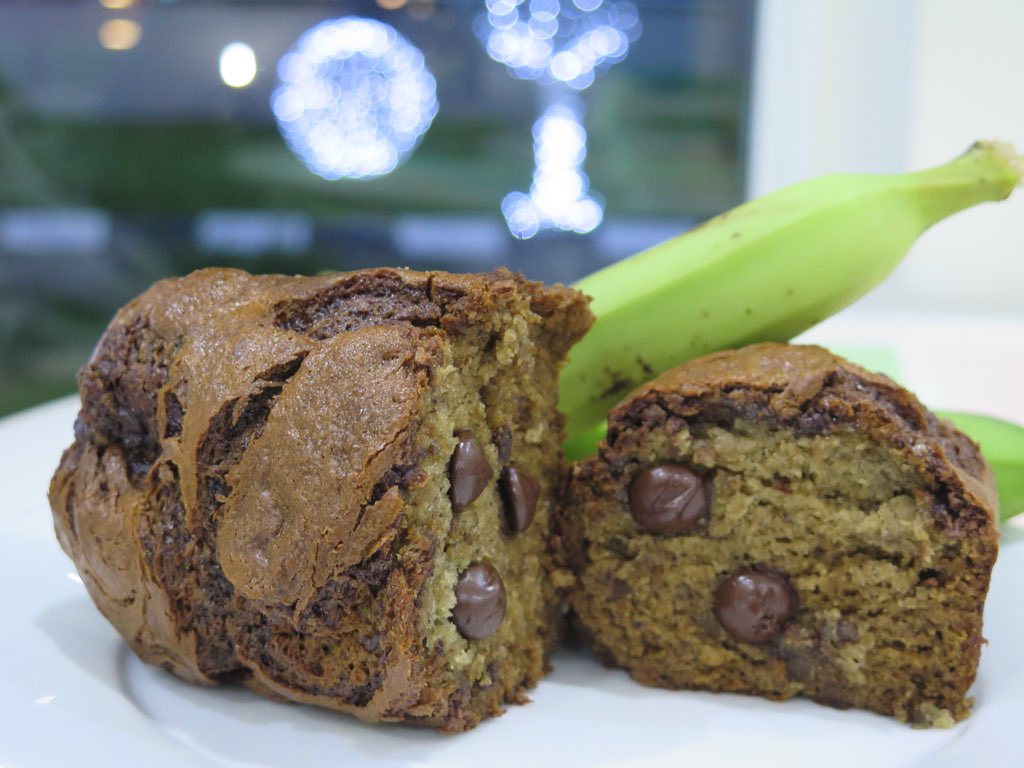 sweettoothconf's tweet photo. Say hi to our Nutella Banana Bread, baked specially for you with warm wishes to make your day a yummy treat.
#21DaystoChristmas
#sweettoothconf #BURNALIVE #sweettoothexperience #sweettooth #PortHarcourt https://t.co/cCHheMUjSE