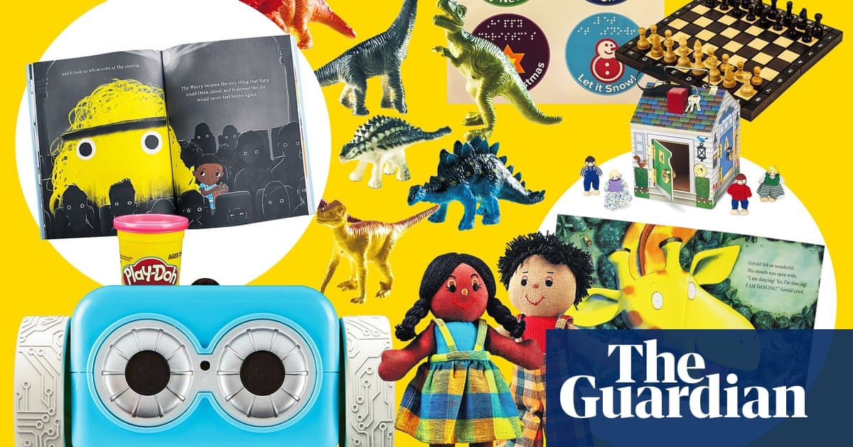 TheEduNetMcr's tweet photo. Smart Christmas presents for children – as chosen by teachers 
 https://t.co/RiV3Y3A5HM #christmas #SEND #parents https://t.co/cmDn7SM1xr