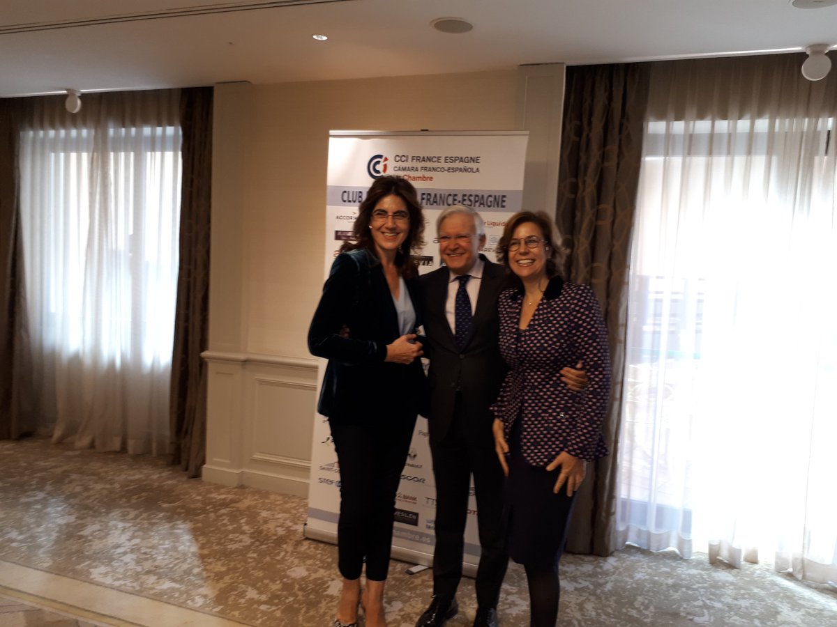 <a href="/SaraBieger/">Sara Bieger</a> Presidenta del #ClubAffairesFranceEspagne con Eduardo Olier Presidente de <a href="/choiseul_es/">Instituto Choiseul E</a> con Isabel Granda <a href="/AtosES/">Atos España</a> en el almuerzo debate con directivos de las Empresas Socias de la <a href="/LachambreEsp/">Cámara de Comercio Franco-Española</a>