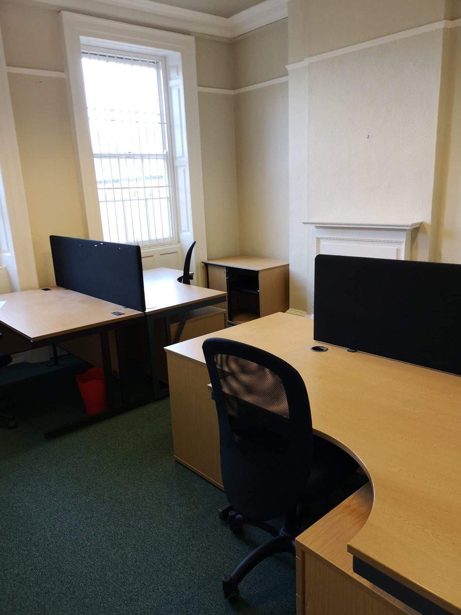 Fearnalls's tweet photo. #ToLet Are you looking for office space in Chester city centre?  We have 2 x offices available in beautiful Abbey Square.    From £65 pw (Inc utilities - excl rates (if applicable), telephone and internet).  Call us on 01244 340 402.  #Fearnalls #ChesterTweets #Chester #Offices https://t.co/j4QMJwaDXh