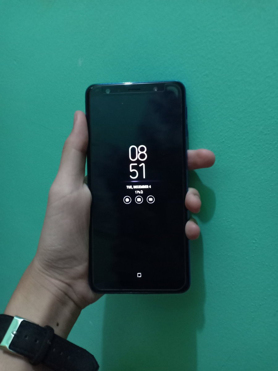 _Niiiiinnn's tweet image. Retweet para magka new phone HAHA LEGIT!!!