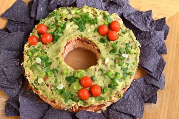 shugarysweets's tweet photo. {NEW} Festive Christmas Wreath Layered Taco Dip #RecipeOfTheDay https://t.co/7IvxxXaWXe https://t.co/5ATWp782z4