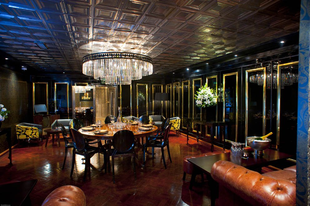 Bird_Office_EN's tweet photo. 😍 You want to organise a corporate event in a place that is ... different ? We have what you need : a vault room built around the original strong room of the old Midland Bank !

Book the vault room here 👉 https://t.co/puMF0yemDt

#eventplanning #eventprofs #meetingprofs https://t.co/35N7VPfQHt