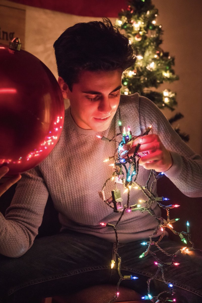 mattkapner's tweet photo. its the most wonderful time of the year 🎄💚 https://t.co/js587D6z1V