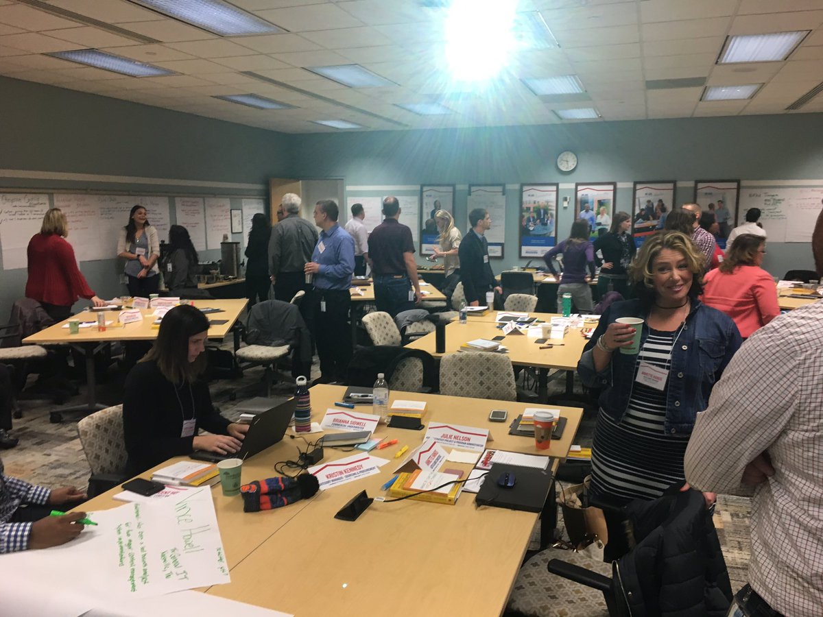 JasonMWaller's tweet photo. Impressive kick-off to Day 1 of the #AspiringLeaderProgram.
Leaders lift people up ✅
Thanks for your input @SchweitzerTracy @arangoa79 @stacymargue @dalerebhorn. Oh, and @badger_runner, too, I suppose.
#amfamlearning #iWork4AmFam https://t.co/5ol4w1xRBx