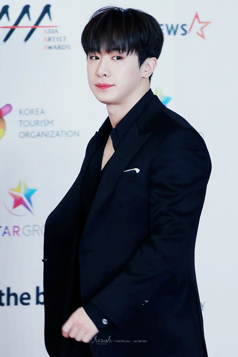 CHERISH_WH's tweet photo. 181128 AAA 레드카펫

왕자님 등장🤴🏻👑

#원호 #WONHO #ウォノ #元虎  #몬스타엑스 #MONSTA_X 

@OfficialMonstaX https://t.co/kG92ah0u0c