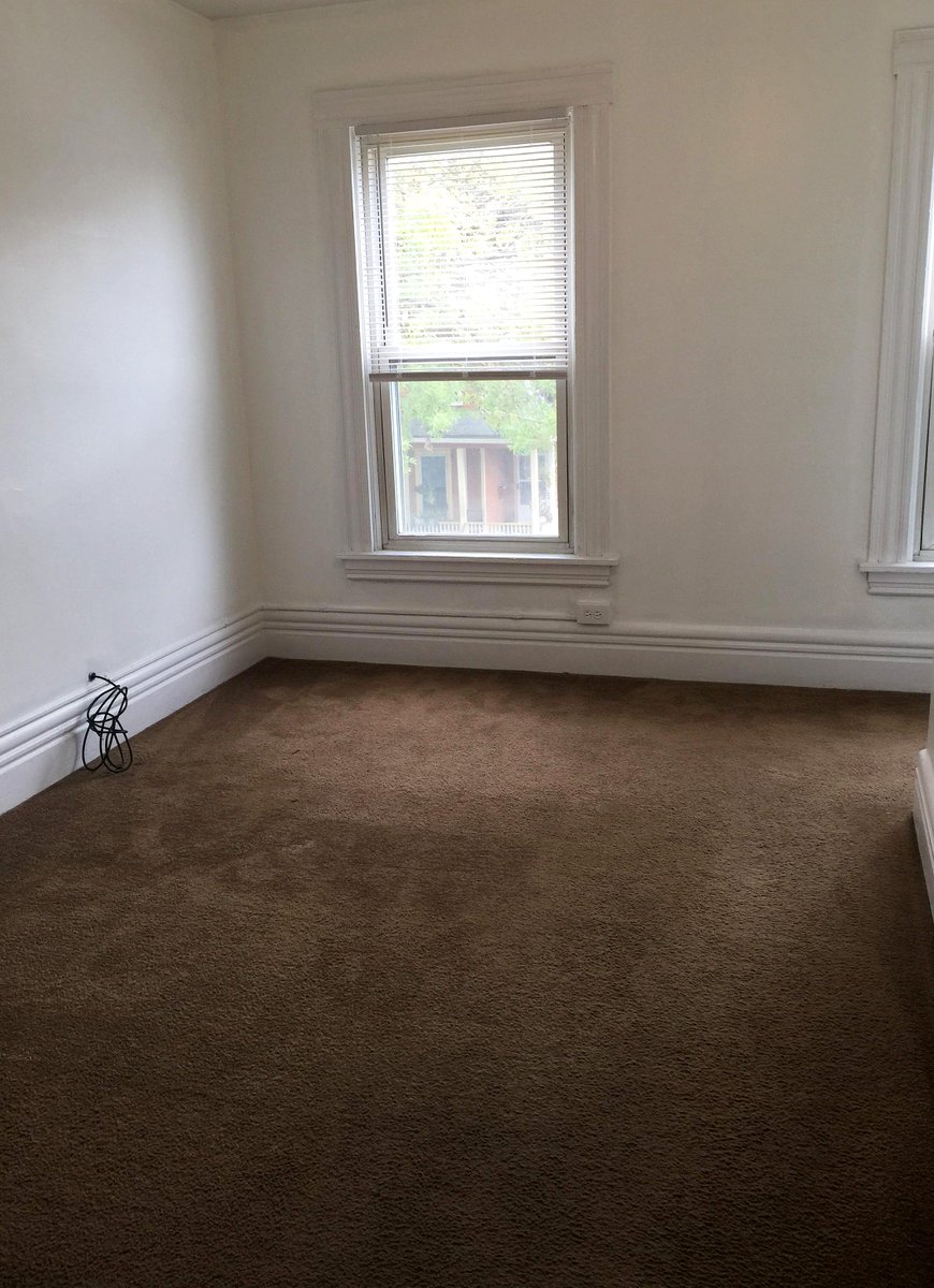 UpdegraffMgmt's tweet photo. #Rental Highlight! Available 12/1!
2Bed 1Bath | Pet Friendly! 🐾

Located less than 1mi from @CheesyEddies @AbundanceCoop &amp; #LuxLounge! Close to @BoulderCoffeeCo #GeneseeRiverwayTrail &amp; @Swiftwaterbeer!
🍰🍽️🍹☕️🚲

Visit: https://t.co/wwUvSF1L32 to apply! 
#RochesterNY #Rochester https://t.co/Sm8jakekeK