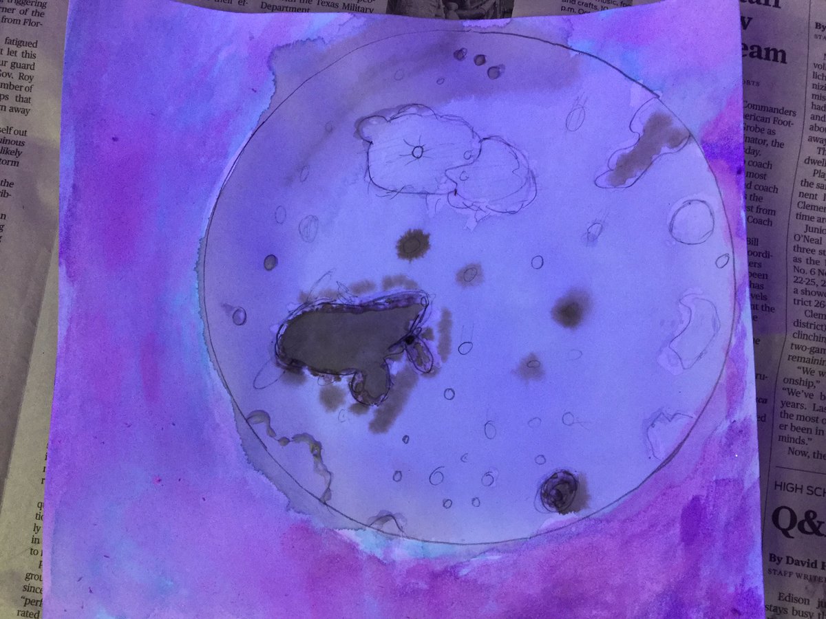 BoldtGT's tweet photo. Finding ways to inject art into our lesson about the moon.  Students will create a haiku with a fact about the moon next.  @NISDBoldt @NISDGTAA #ThisIsNorthisde #thisisboldt https://t.co/4CmRZ1KIZj