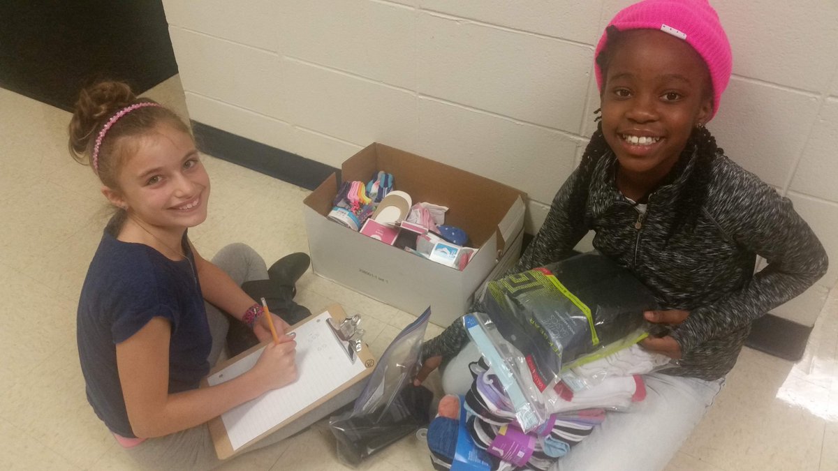 LEAteach44's tweet photo. So proud of Butterfield's Student Council who did a Socktober again this year and collected over 400 pairs of socks for those in need! Thank you for sharing @mrsjensensclass #WeAre44 #BFBluejays https://t.co/LJXAImcS3g