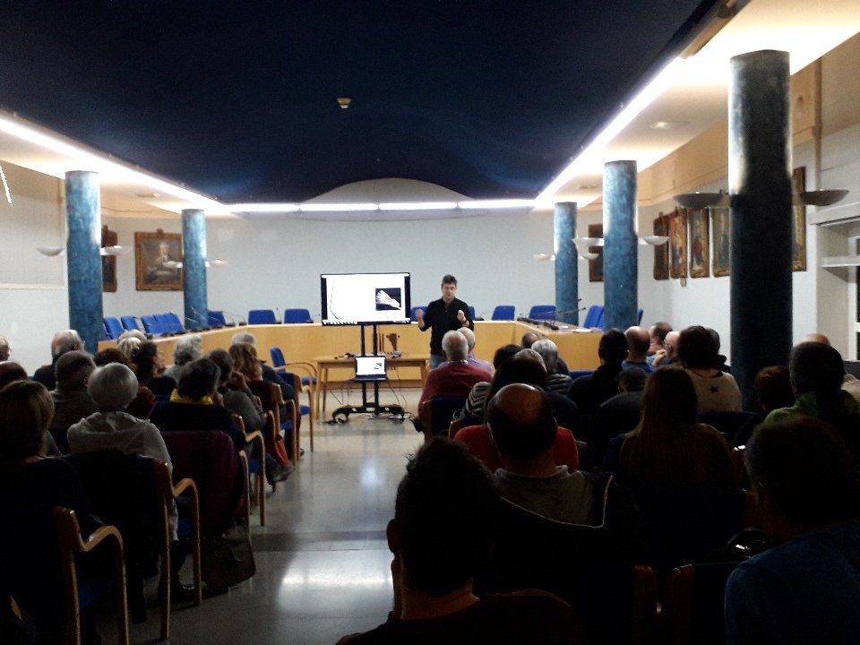 guifinet's tweet photo. Presentació del Projecte @xafogar a Olot. Impulsat per el @consorciSigma @guifinet i participat per diferents operadors: @gironafibra @xartictelecom @goufone @Indaleccius #FemXarxaDeComuns https://t.co/MIz4FP6qCD