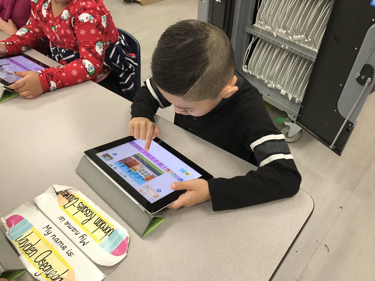 Kari Packard tweet media