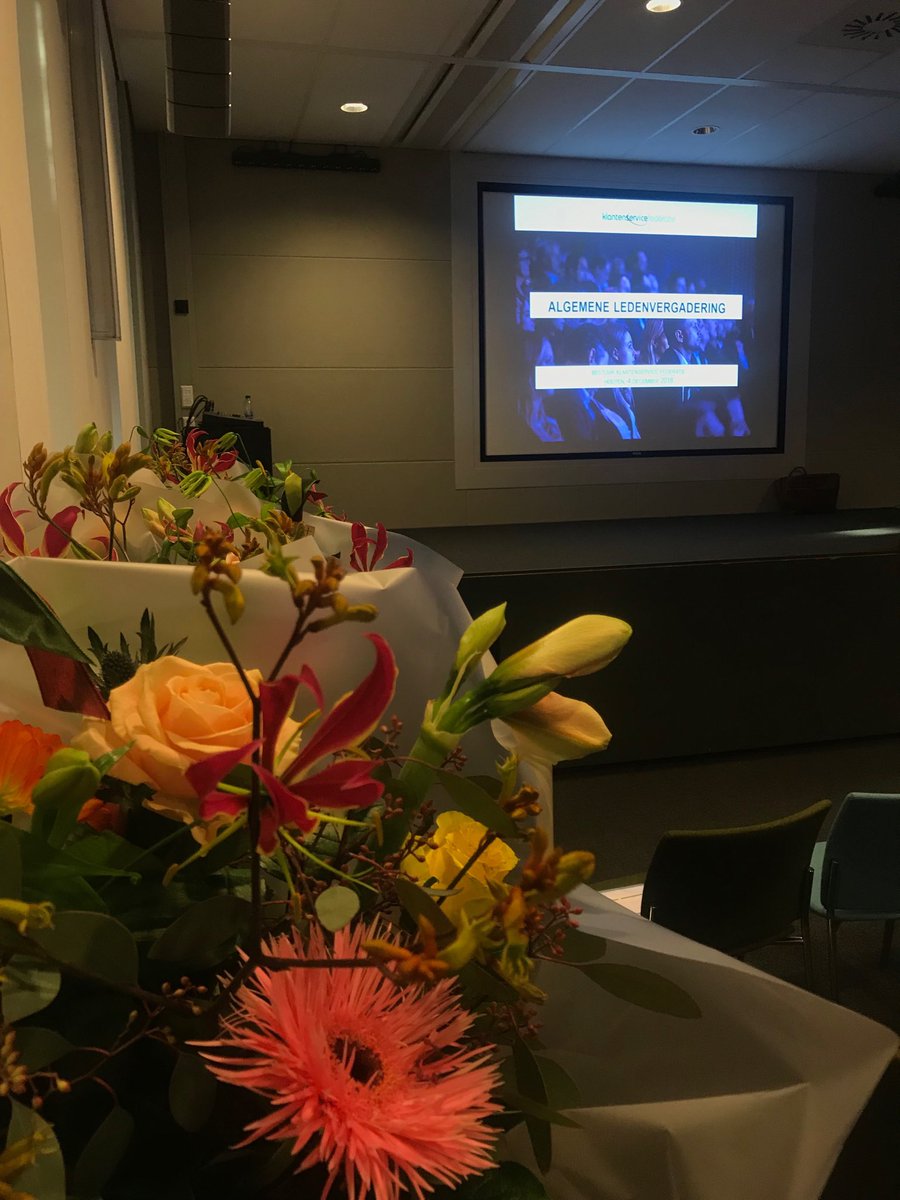 Wij zijn klaar voor onze ALV. Deze keer te gast bij KPN!