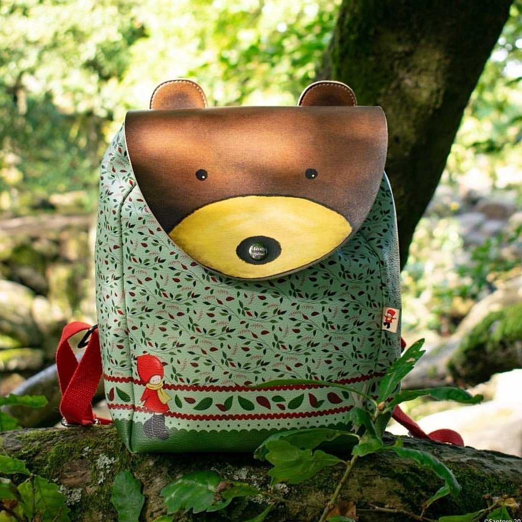 ComercialNim's tweet photo. Mochila de oso de Poppi Loves 🐻🐻
#Santoro
#PoppiLoves
#Santorolondon
#Mochilas
#Oso https://t.co/jovwSm7338