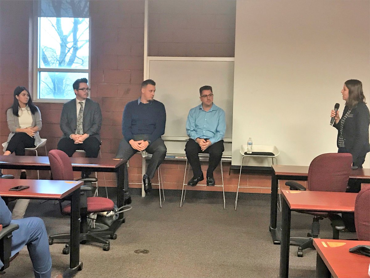 LeggettAuto's tweet photo. We weโre happy to have Ian, L&P Lakeshoreโs HR Generalist, represent our organisation at the University of Windsor to share his experience in #HumanResources and present L&P as a #FutureEmployer for these young professionals. https://t.co/2zg3Or2Plh